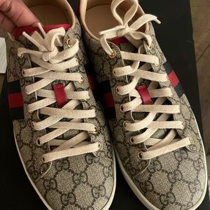100% authentic Gucci